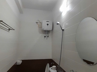 Cho thuê nhà mặt ngõ Thiên Lôi gần Aeon ,ngõ nông , ô tô đỗ cửa 4