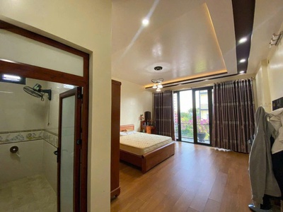 Cho thuê biệt thự Văn Cao, DT: 180m2, 4 p.ngủ khép kín. 1