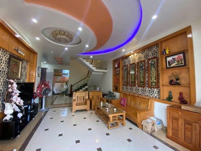 Cho thuê biệt thự Văn Cao, DT: 180m2, 4 p.ngủ khép kín. 7