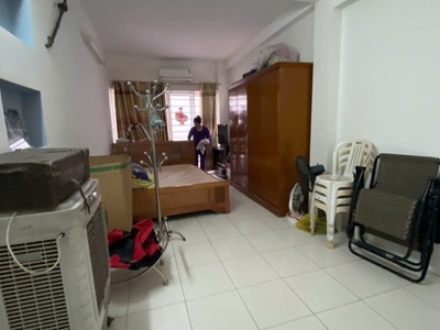  bán nhà ngọc lâm   long biên   9.7 tỷ diện tích: 67m   4 tầng  5.6m mặt tiền  lô góc thoáng 1