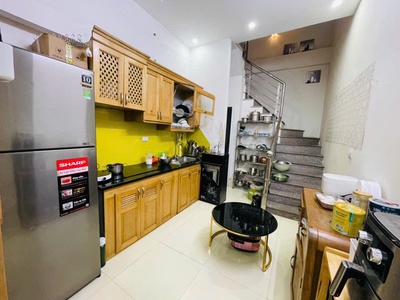 Bán nhà phạm văn đồng, cầu giấy 40m, 4 tầng, dân xây, ngõ thông, lô góc, gần phố, giá chỉ 8.6 tỷ. 1