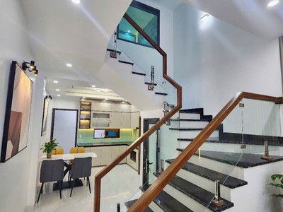 Bán căn nhà 3 tầng ngõ đường Nguyễn Lương Bằng, ph Thanh Bình, TP HD, 48m2, 3 ngủ, 3 vs 4