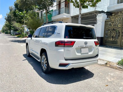 Bán Toyota Land Cruiser LC300 sản xuất 2024, mới 99,99. 5
