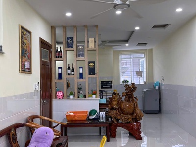 Nhà đường 475 phước long B, diện tích 64m khu trung tâm 2