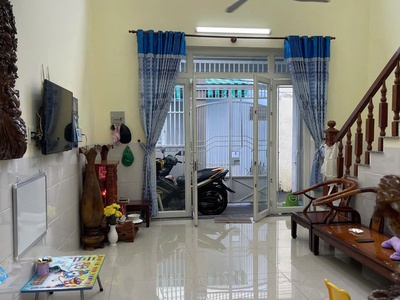 Nhà đường 475 phước long B, diện tích 64m khu trung tâm 4