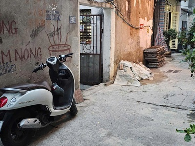 Bán đất lĩnh nam 70M gần phố hàng xóm chợ đêm hoàng mai 0