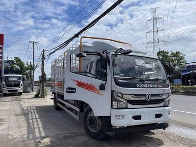 Xe nhập khẩu nguyên chiếc  - Tải trọng cho phép 9T1,tổng tải 15 tấn 5