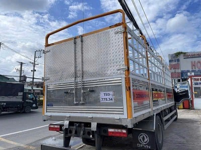 Xe nhập khẩu nguyên chiếc  - Tải trọng cho phép 9T1,tổng tải 15 tấn 6