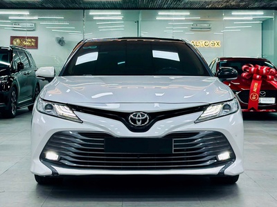 Bán xe Toyota Camry 2.5Q 2020, màu trắng. 0