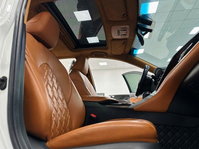 Bán xe Toyota Camry 2.5Q 2020, màu trắng. 16