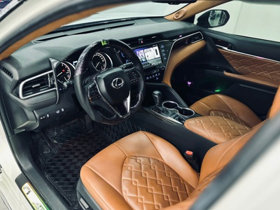 Bán xe Toyota Camry 2.5Q 2020, màu trắng. 18