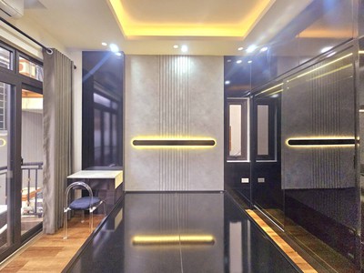 Lô góc 2 thoáng mặt tiền rộng 226 Nguyễn Văn Cừ cách phố chỉ vài bước chận giá nhỉnh 9 tỷ 3