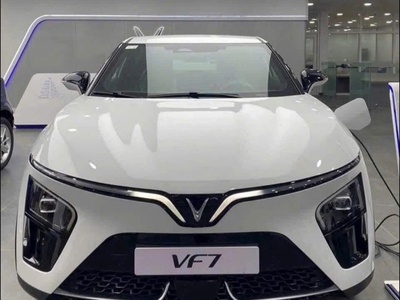 VinFast Vf7 1