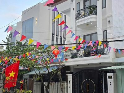  Vị trí đắc địa   Thiết kế sang trọng   Giá cực hấp dẫn 1