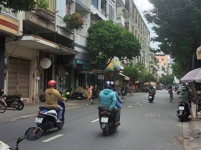 Hơn 8tỷ,căn duy nhất  mới đẹp mtkd huỳnh mẫn đạt-phan văn trị q5  tt 18tr/th 0
