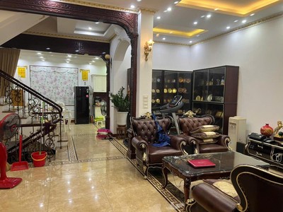 Bán nhà mặt phố tuệ tĩnh, 140m2, 10 tầng 2 hầm, mặt tiền 7.2m, 159 tỷ, vỉa hè rộng, kd đỉnh 0