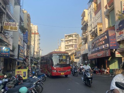 Hơn 13.8tỷ -lô góc mặt tiền 5tầng 48m ngay trần bình trọng-cao đạt quận 5 2