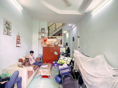 Bán nhà 50m  hẻm xe hơi 4m, 4pn, lý thánh tông, tân phú, 5.6 tỷ 1