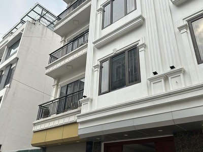 Bán nhà đẹp ngọc lâm long biên- phân lô - ngõ ô tô   39m2   5 tầng   6,5 tỷ   thương lượng 0