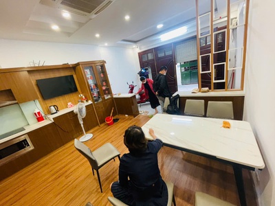Bán nhà riêng phố hoàng ngân, thanh xuân, mặt tiền 5m, 53m2   5 tầng, hiếm có, giá chỉ 12 tỷ xx 4