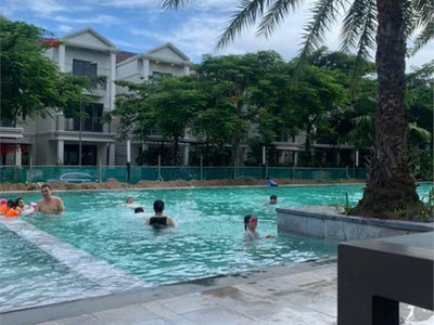 Chính chủ cần bán cặp nhà đôi khu biệt thự nine south tại đường nguyễn hữu thọ 2