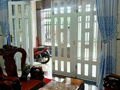 Cần bán nhà phạm văn sáng 101m2 giá 790 triệu sổ hồng riêng 1