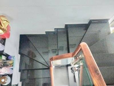 Bán nhà 2 tầng,dt 50m2,sổ hồng riêng,hxh,tại p15,tân bình, chỉ 5,25 tỷ 2