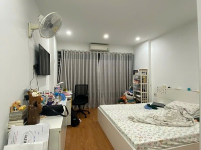  bán nhà ngọc thụy   long biên  30m  x 5 tầng  mặt tiền 3.8m  giá 6.2 tỷ  vị trí trung tâm 0