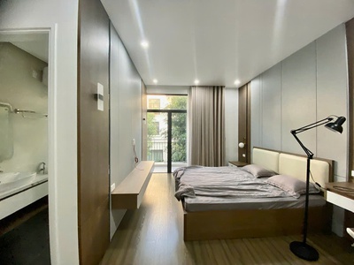 Cho thuê nguyên căn 5 phòng ngủ giá chỉ 28tr tại Vinhomes Marina 6