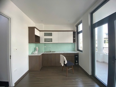 Cho thuê nguyên căn 5 phòng ngủ giá chỉ 28tr tại Vinhomes Marina 8