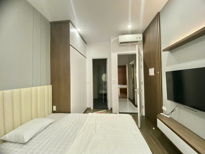 Cho thuê nguyên căn 5 phòng ngủ giá chỉ 28tr tại Vinhomes Marina 9