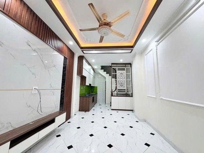 Hiếm  chính chủ chào bán nhà cổ nhuế, bắc từ liêm, dt: 30m2, 5 tầng 1