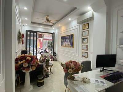 Nhà đẹp minh khai   5 tầng 32m2 thang máy   ô tô đỗ cửa   giá chỉ nhỉnh 14 tỷ 2