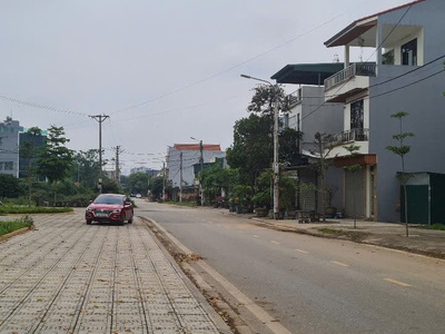 Bán lô đất băng 1 đường nguyễn văn linh 2