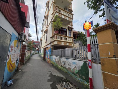 Bán đất  tặng nhà c4  phúc lợi 47m- long biên mảnh duy nhất có 102 cho ae đầu tư giữ 1