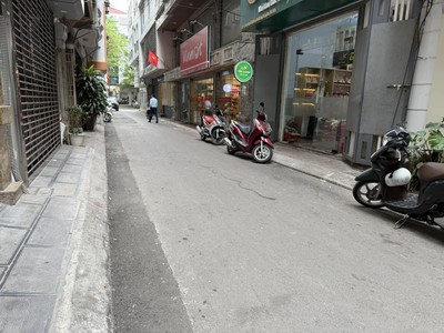 Bán nhà phân lô nguyên hồng - đống đa, 36m2 mt khủng - kinh doanh - giá 16,3 tỷ 0
