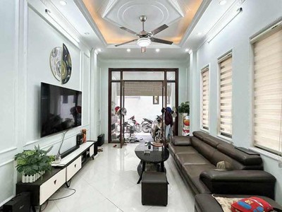 Lô góc 5 tầng-minh khai-trung tâm quận-oto nhỏ-ngõ thông thoáng. 0