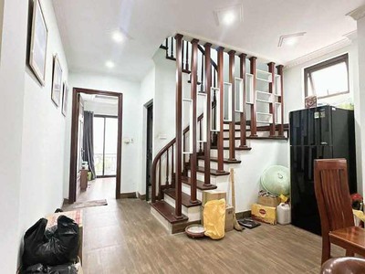 Lô góc 5 tầng-minh khai-trung tâm quận-oto nhỏ-ngõ thông thoáng. 3