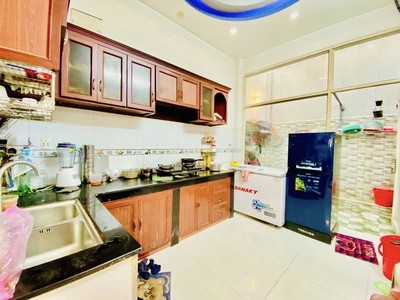 Gần ga t3  - hẻm nhựa thông thoáng - nhà đẹp 3 tầng - 4pn - 52m nhỉnh 5 2