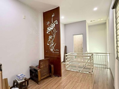 Nhà đường nguyễn cảnh chân phường cầu kho quận 1. 3