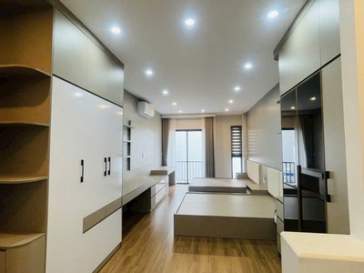 Bán nhà mới ngọc thụy   thang máy   gara ô tô   kinh doanh   2 mặt ngõ thông thoáng 3