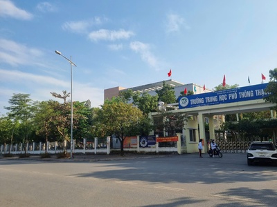 Cần bán nhanh lô đất full thổ cứ 266m2 đường xe tỉa tránh nhau ngay thạch bàn long biên hà nội 1