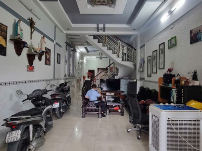 Bán nhà 2 tầng btct - mặt tiền tth09, quận 12 - 95m2 thổ cư - giá rẻ 7.1 tỷ. 0