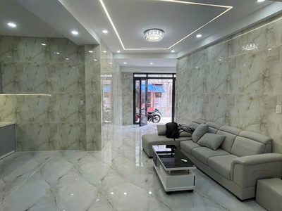 Cho thuê nhà 1 tầng gác xép  dtsd 32m2  nội thất, ngõ ô tô giá tốt 1