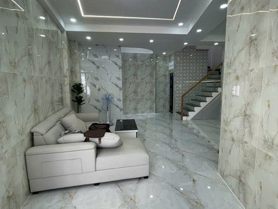 Mặt tiền thụt ngay lê quang sung , sát chợ minh phụng, 47m2 quận 6 chỉ 6,9 tỉ 1