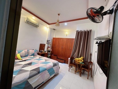 Mặt tiền kinh doanh phạm thế hiển 4x20 sổ riêng 4 tầng chỉ 14 tỷ 2