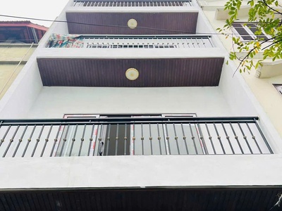 Nhà Mặt Phố Trung Tâm Quận Hai Bà Trưng DT 80m mặt tiền gần 6m  vỉa hè rộng, kinh doanh sầm uất 2