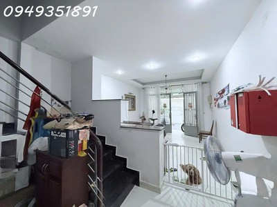  nhà hxh 76m2 3tầng 4pn ngang 4m shr hoàn công đủ giá 8,5tỷ lh 0949351891 mr toan 2