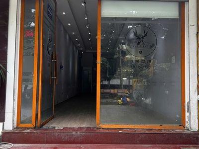 Chính chủ cho thuê cả nhà mặt phố số 354 thái hà  nhà treo biển the alley . 3