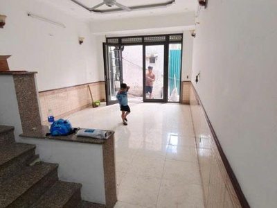 Chính cho cho thuê nhà nguyên căn tại đường đàm quang trung - long biên - hà nội 0
